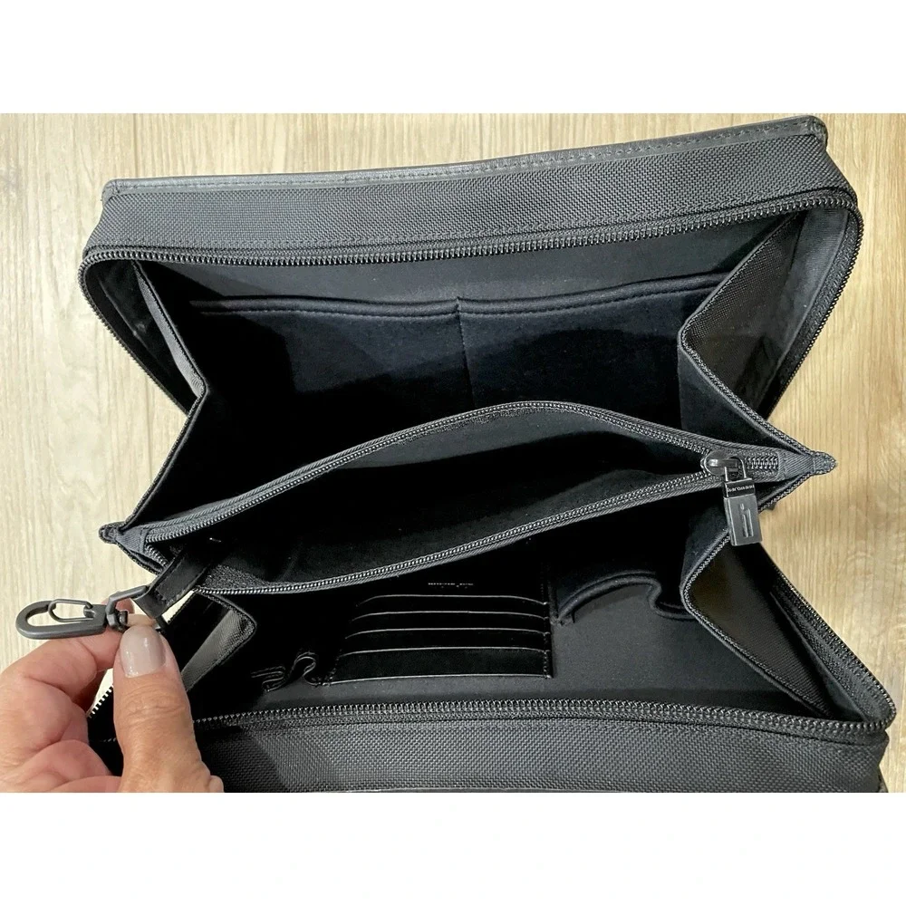 Hartmann Intensity Canvas Nylon & Leather Zippered Tech Portfolio Organizer Case